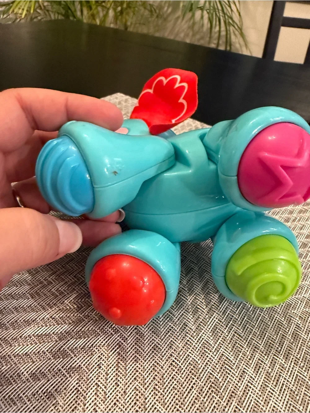 Fisher-Price Amazing Animals Elephant Clicker Pal